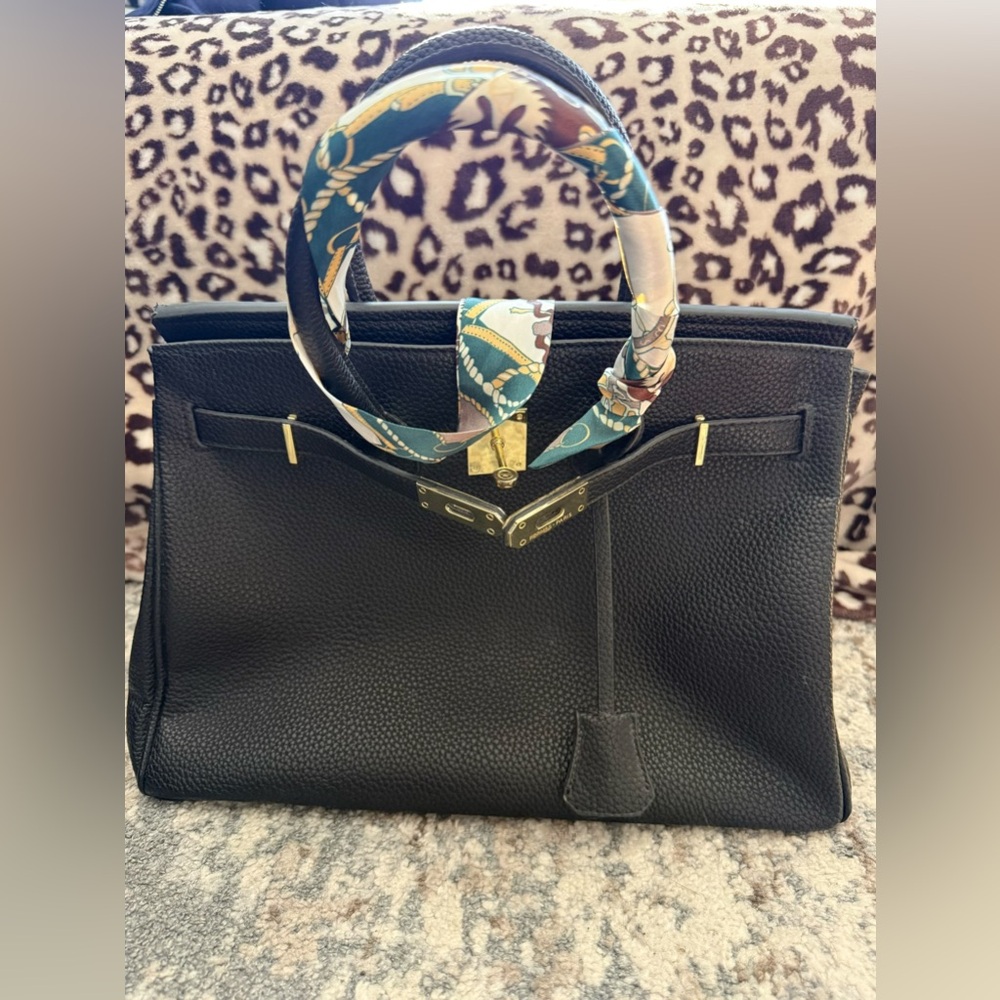 Handbag - Picture 2 of 5